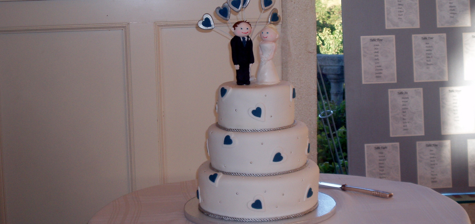 I wonder of the little dudes are edible?