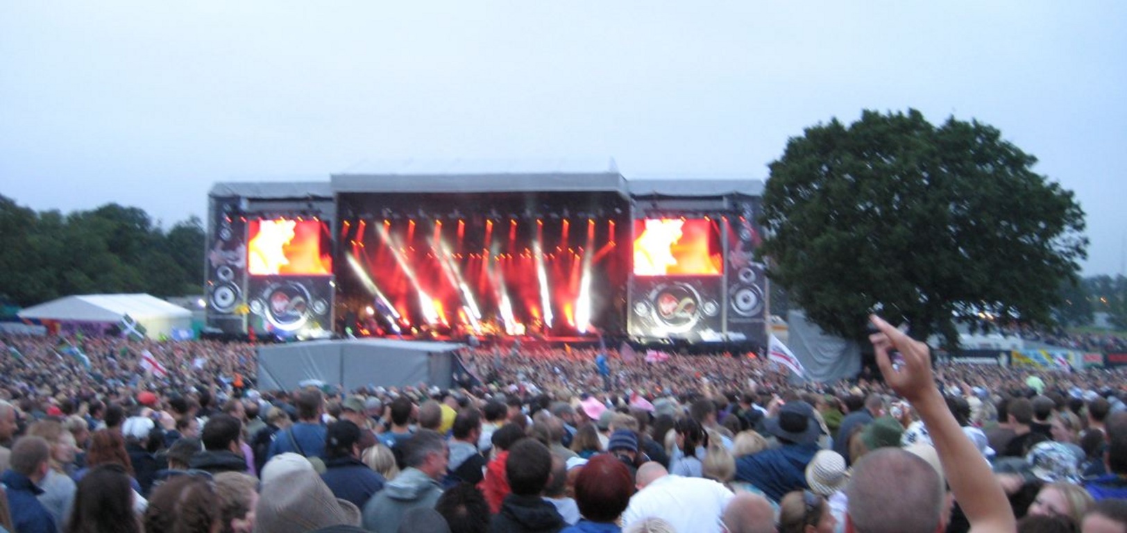 Kasabian (I think) take the stage.