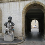 Who is that green gremlin? 