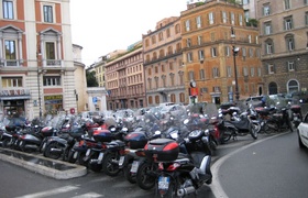 Italy: Roaming in Roma