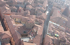 Italy: Spaghetti Bologna