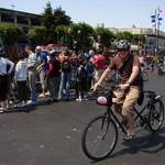 Hmmm am I sure I want to get on the back?