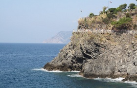 Deliciously Hot Cinque Terre Walk