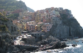 Deliciously Hot Cinque Terre Walk