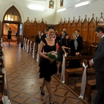 Lauren takes to the aisle ...