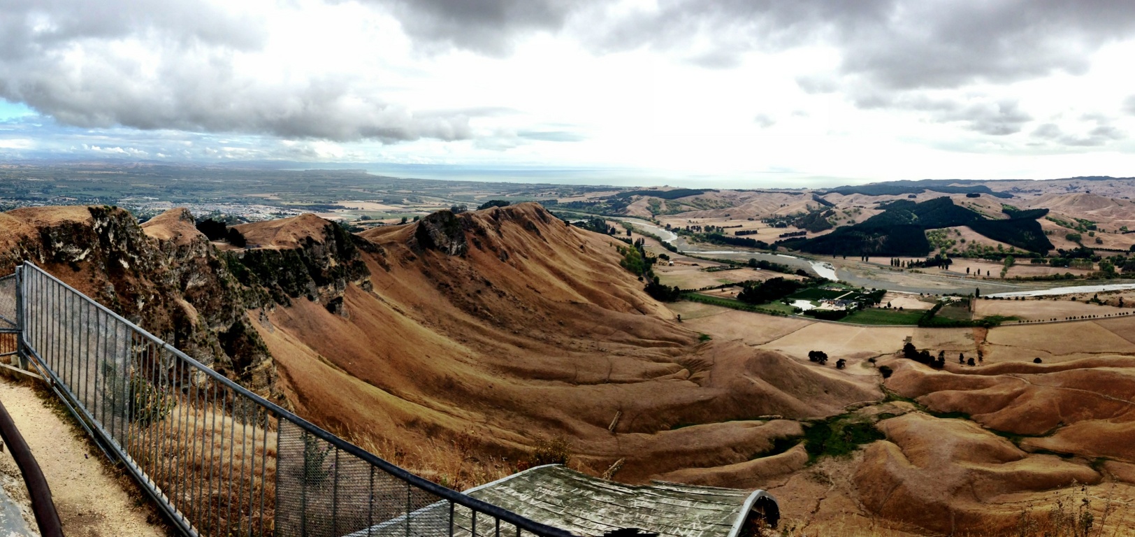 Awesome view from the to of Te Mata peak (which we lazily drove up).