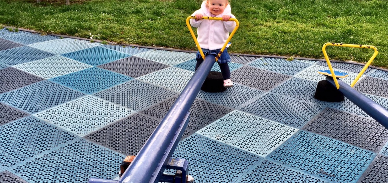 See saw, see saw.