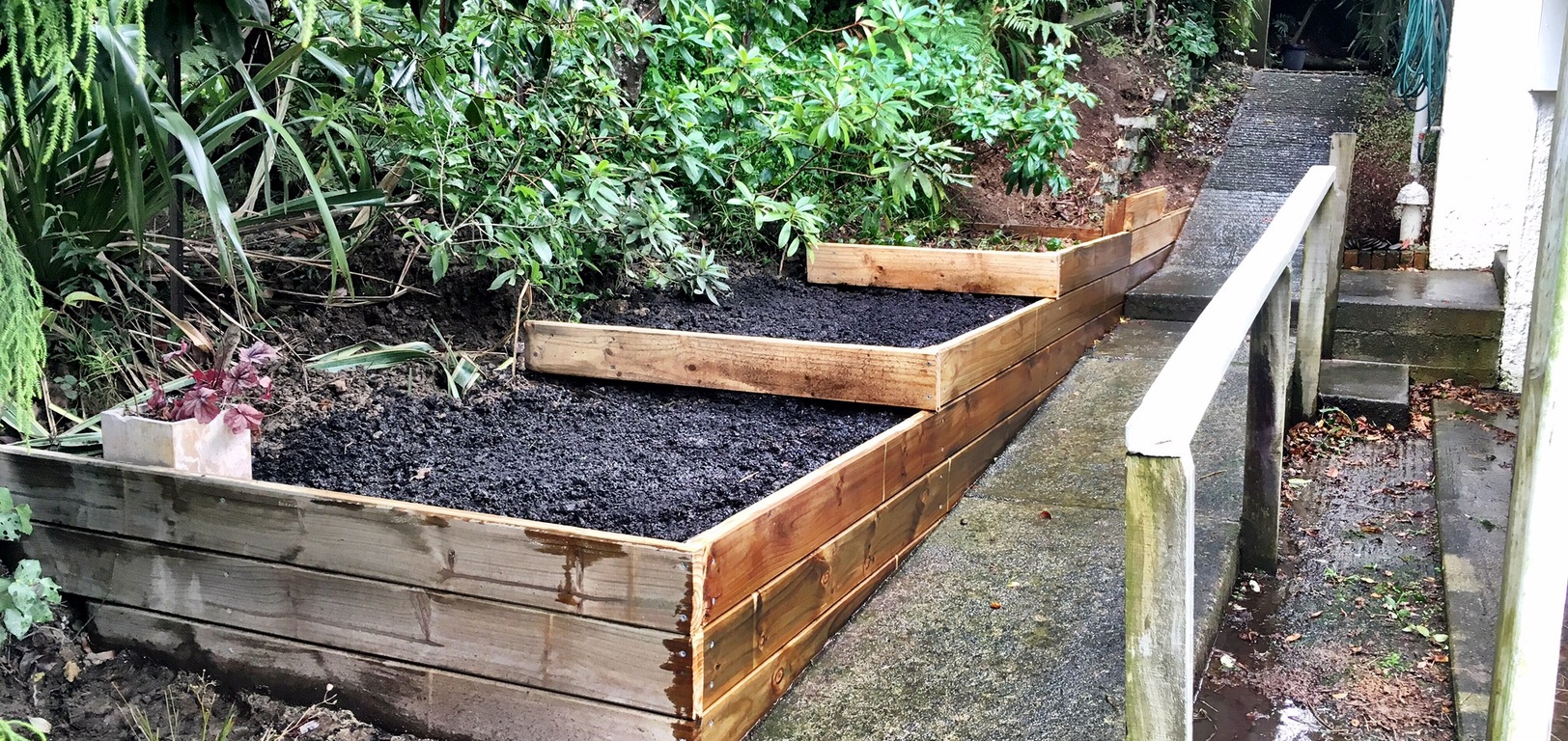Another weekend, another planter built! This one has been on the cards for years to stop the cheeky chickens from kicking stuff onto our path.