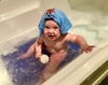 Juni really loves the bath again. Splish splash!