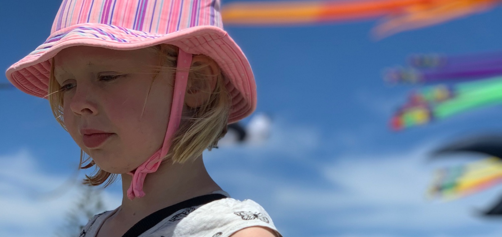 A fun day at Otaki with the wider family enjoying the kites and beach. They all got wet!