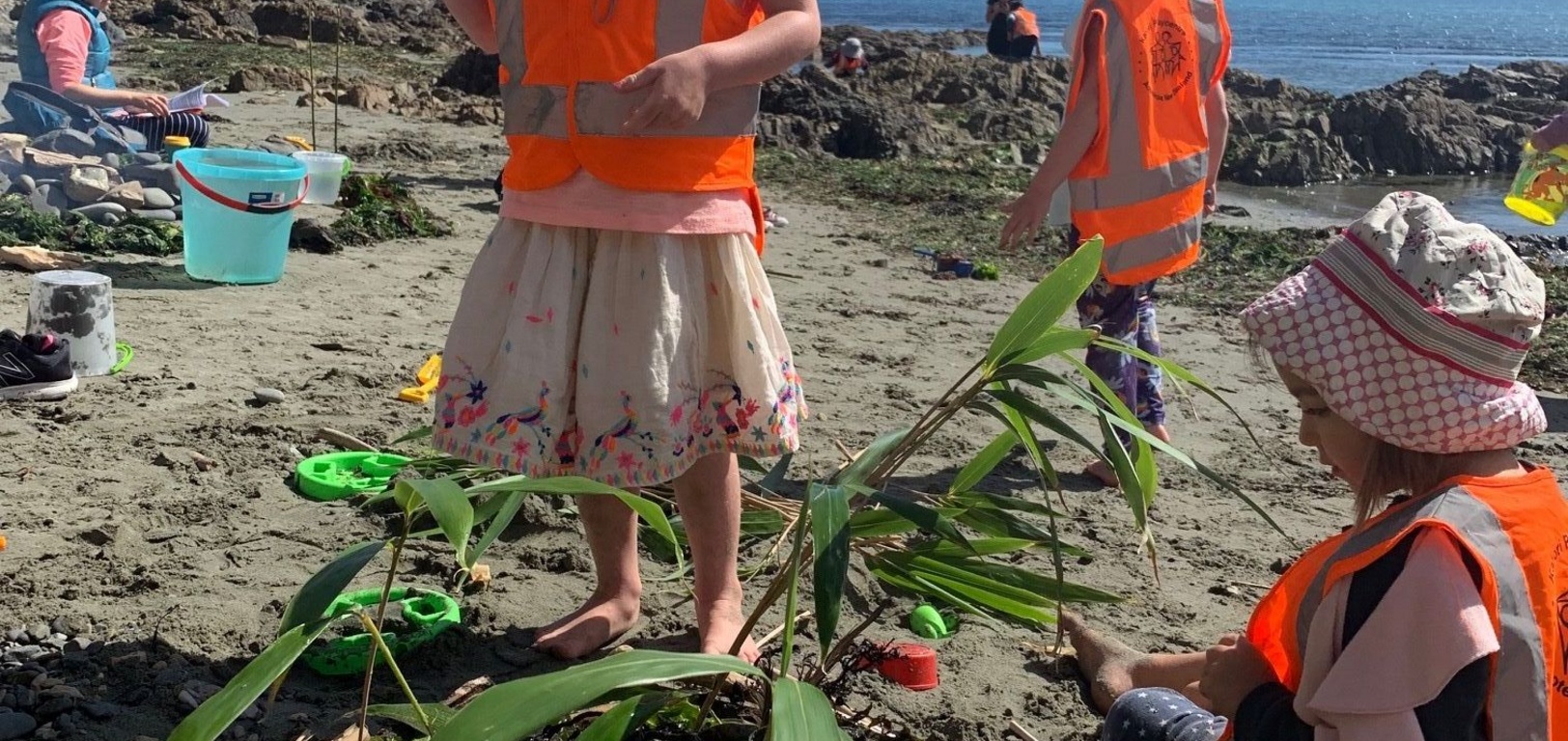 Tamariki Nui: Makara Beach building and cooking fire fun