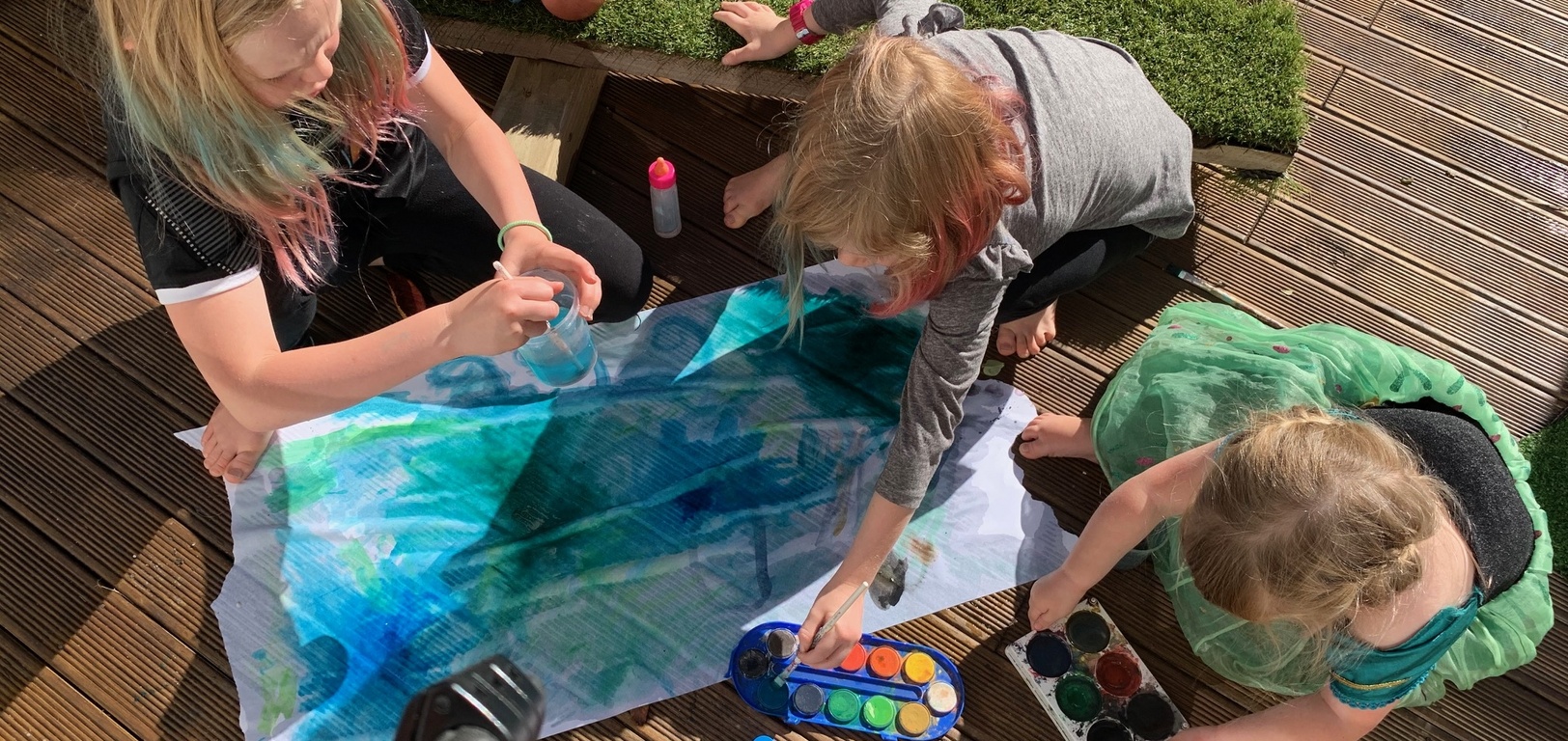 Lockdown day thirty three: stop motion is awesome! The girls spent hours doing it! They quickly got how it all works, just needed help with storylines.