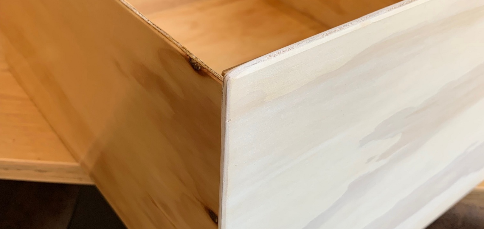 Two new drawers for the caravan!