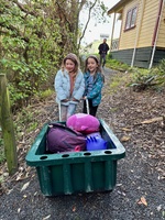 Another morning stroll before porridge and ferry home. I want to love on an island. What a magical place.