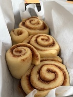 The great winter cleanup is still going strong. Finally sorted the front planter so it can continue to compost.