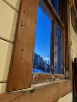 A stroll along the beachfront to see the ship wreck, lots of holy rocks and shells to collect. Cousins had a marathon of card games for most of the afternoon and evening which was lovely.